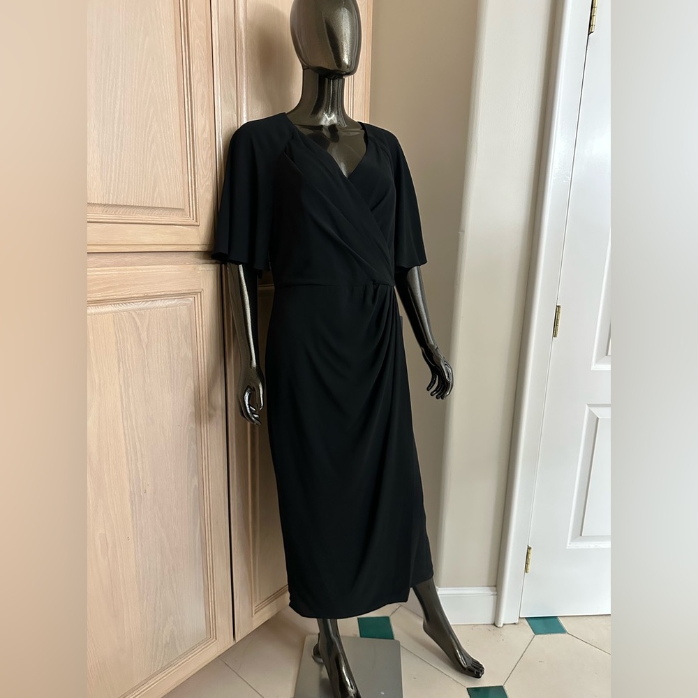 Maggy London Classic Black Garment